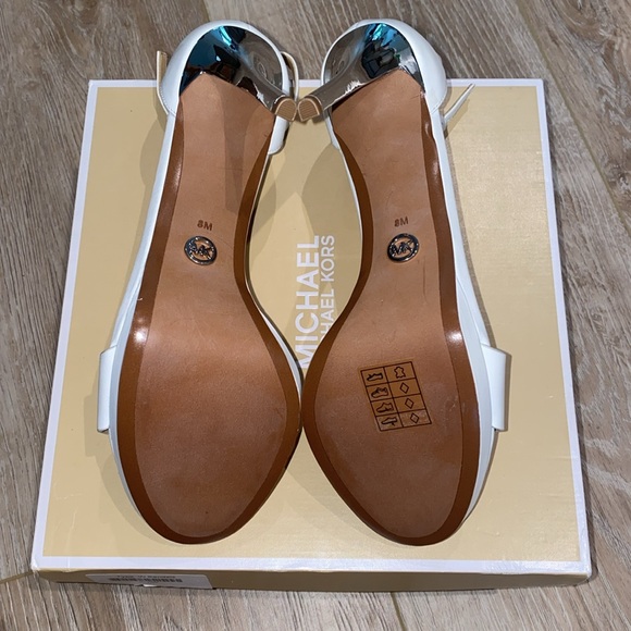 NWT Michael Michael Kors Hutton Sandal Leather Heels 8M - Picture 6 of 7